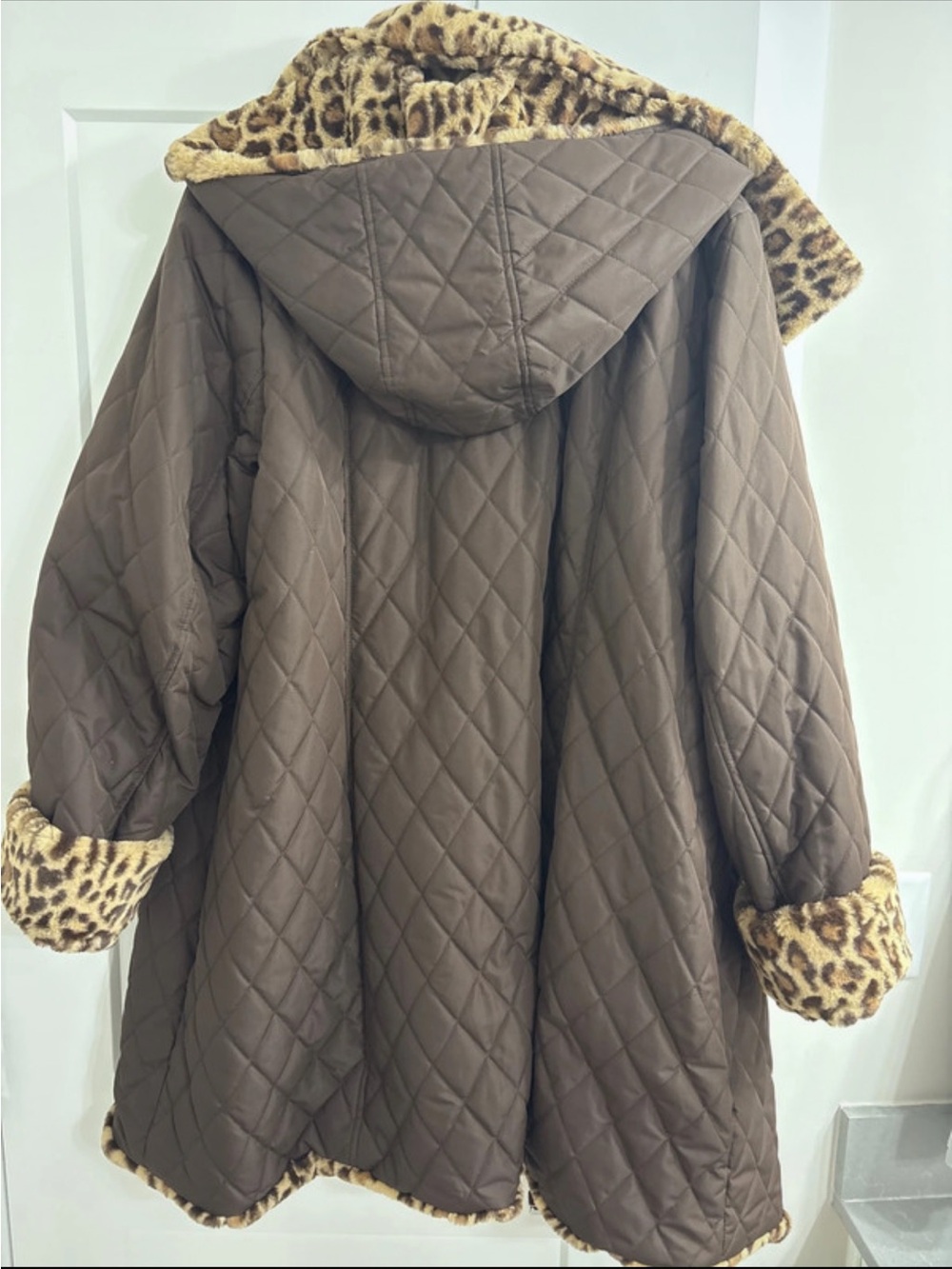 Dennis Basso Reversible Brown Quilted Coat with Leopard Faux-Fur. Size XXL. New - Picture 3 of 9